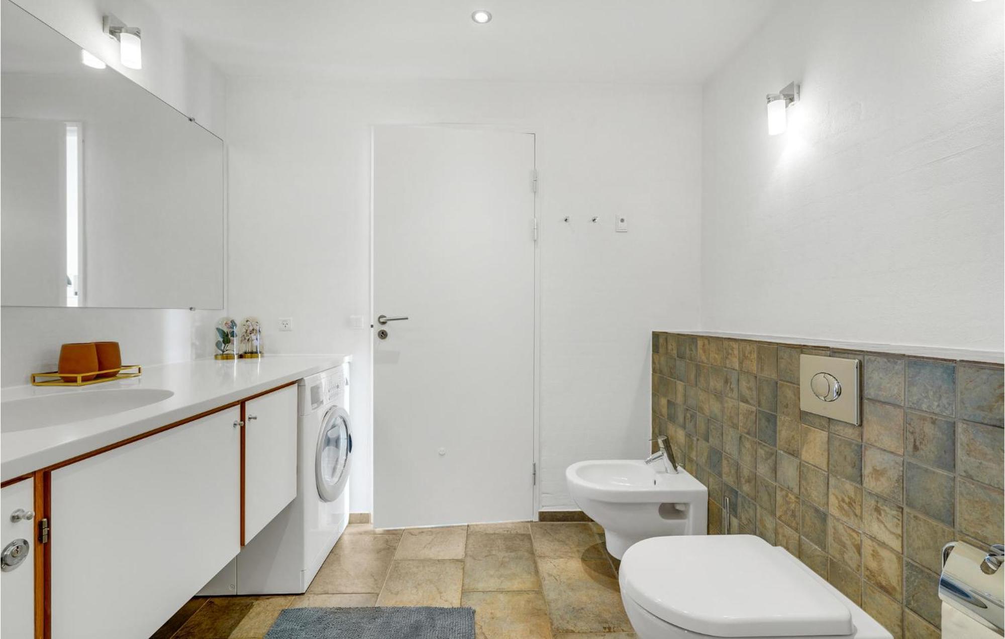 2 Bedroom Cozy Home In Romo Sønderby Extérieur photo